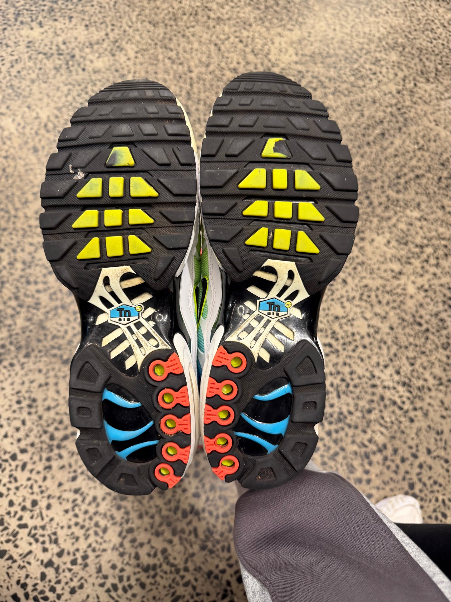 Nike Air Max Plus Worldwide’s US10.5 Men’s