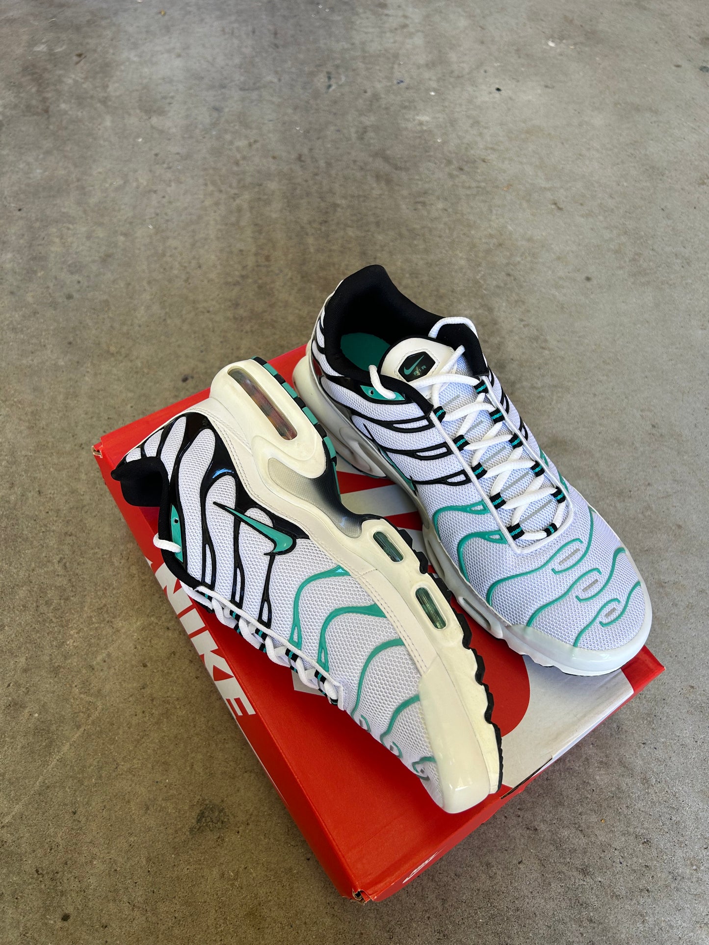 Nike Air Max Plus Tiffany Hyper Jade US12 Men’s