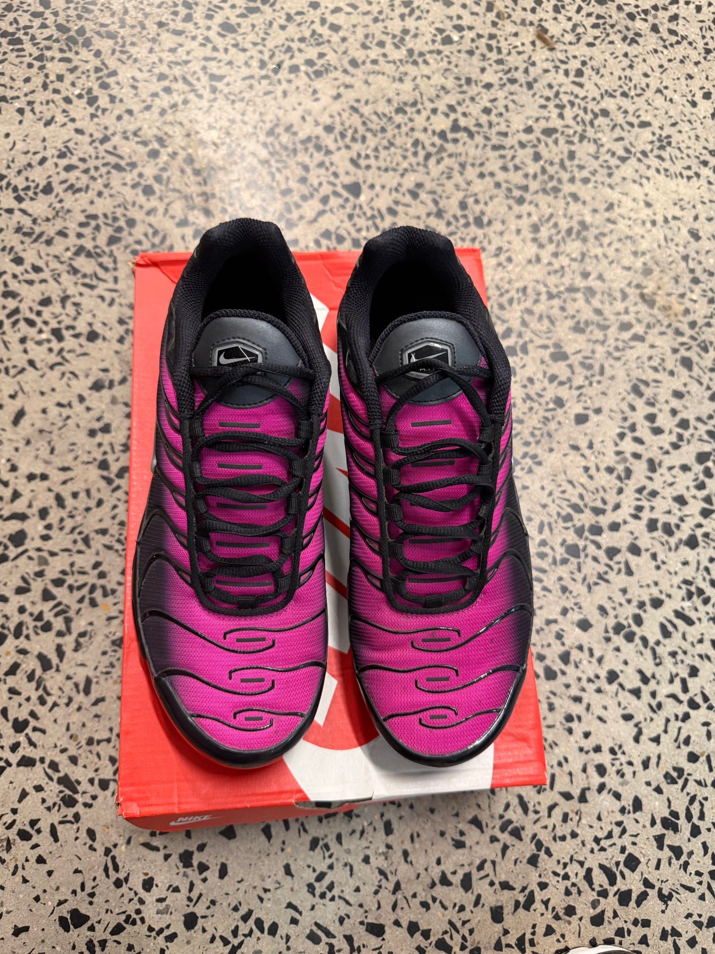 Nike Air Max Plus Pink Deadpool US9 Men’s