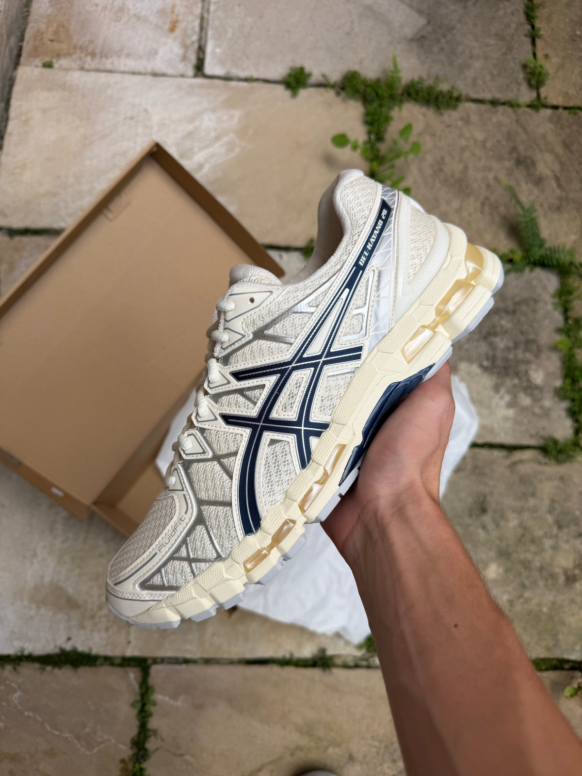 ASICS GEL KAYANO 20 Cream Independence Blue US11 Men’s