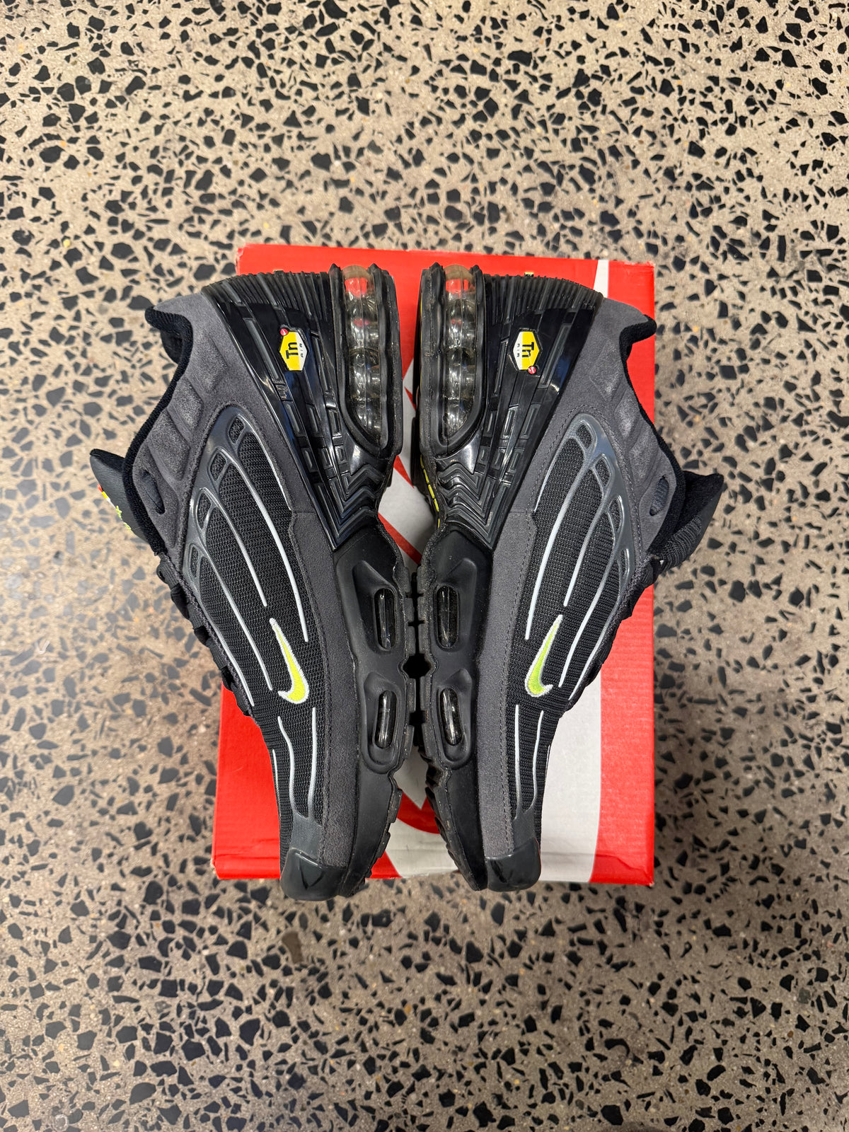 Nike Air Max Plus 3 “Anthracite Volt” US10 Men’s