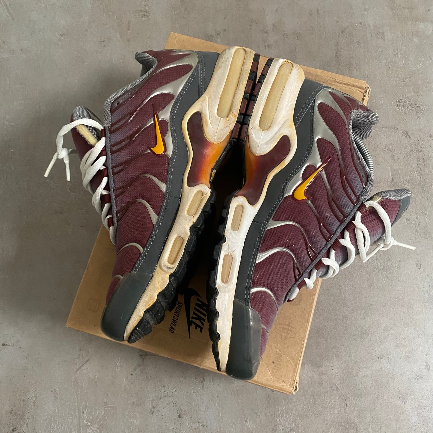 Nike Air Max Plus "Burgundy" (2002) US10 Men's