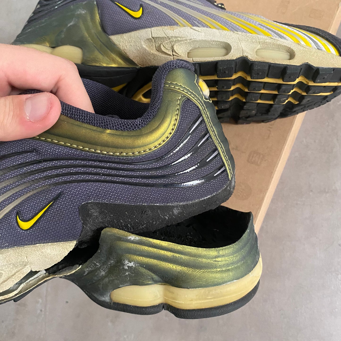 Nike Air Max Plus 2 "DARK CHARCOAL/DANDELION-NEUTRAL GREY" (1999) US9.5 Men's