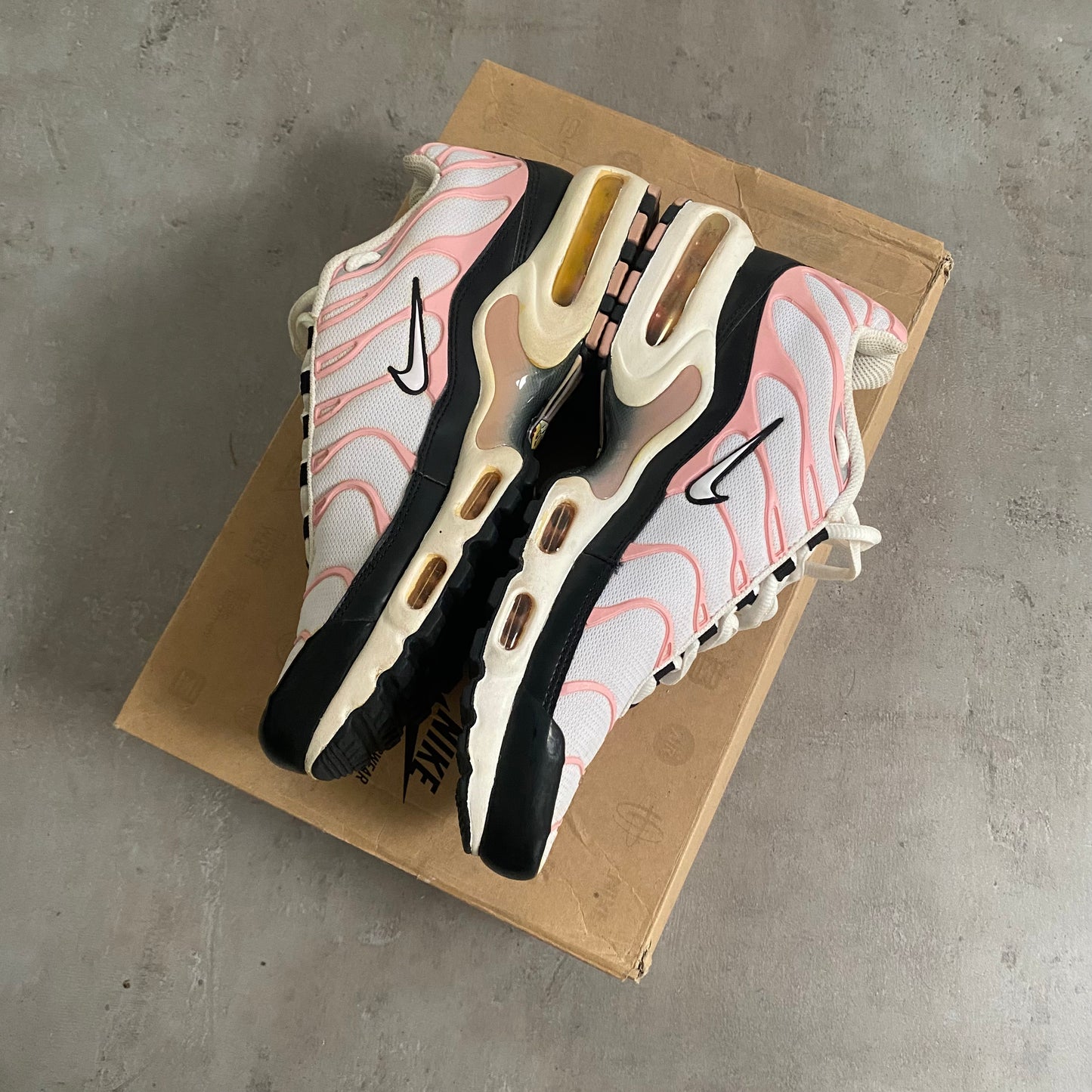 Nike Air Max Plus "Pastel Pink" (2011) US8 Women's