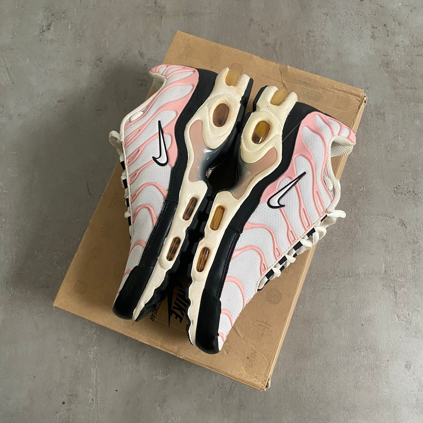Nike Air Max Plus "Pastel Pink" (2011) US8 Women's