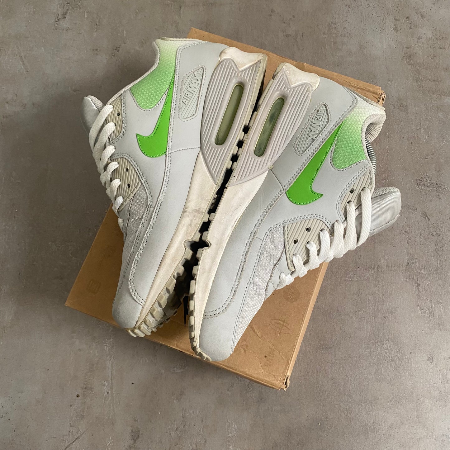 Nike Air Max 90 "Green Fade" (2008) US10.5 Men's